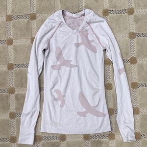 Oiselle Light Rose Pink Flyte Bird Pattern Long Sleeve XS